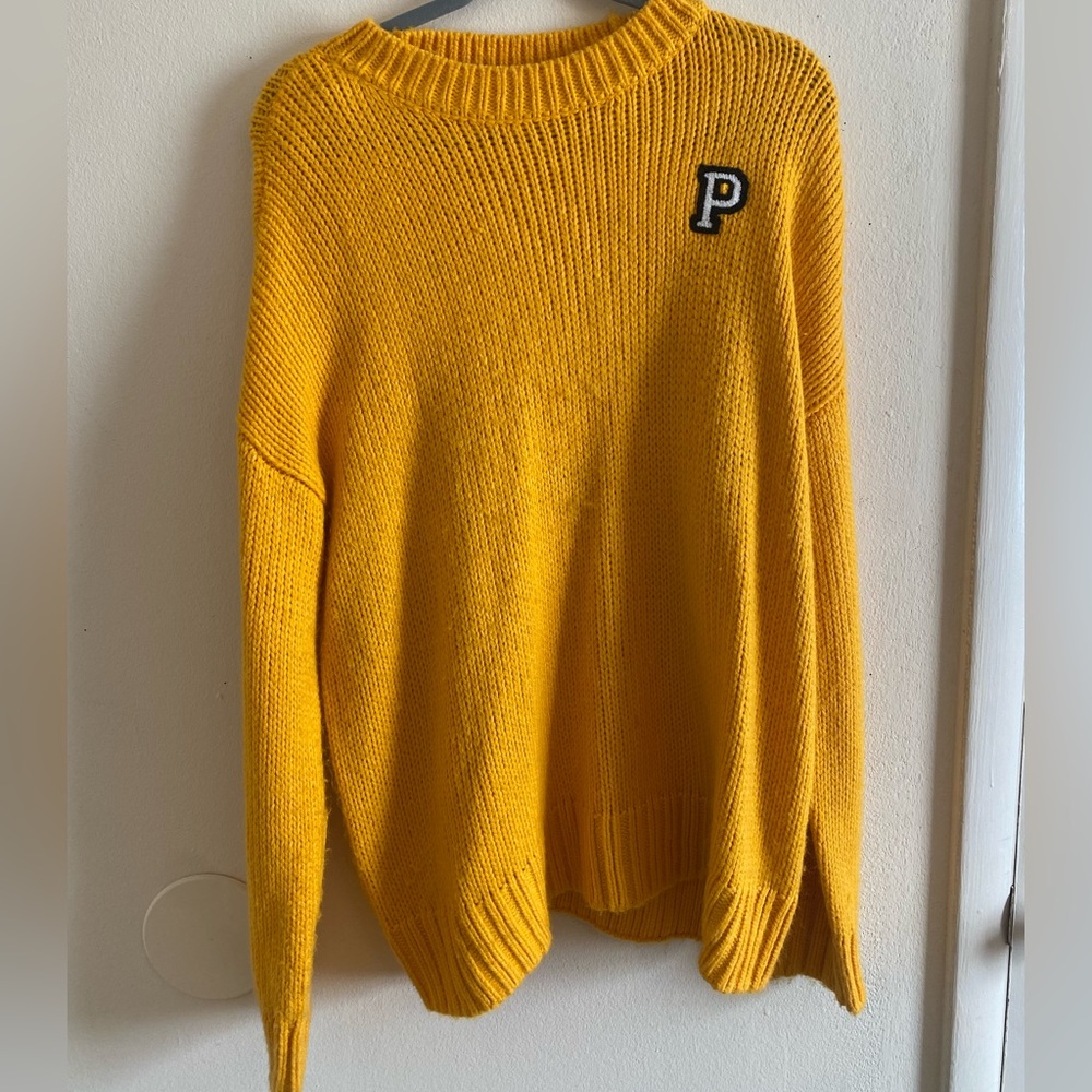 Yellow VS PINK sweater
